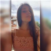 Ragazza di 18 anni, frequento l’istituto di amministrazione finanza e marketing, lezioni di matematica,inglese,economia, italiano